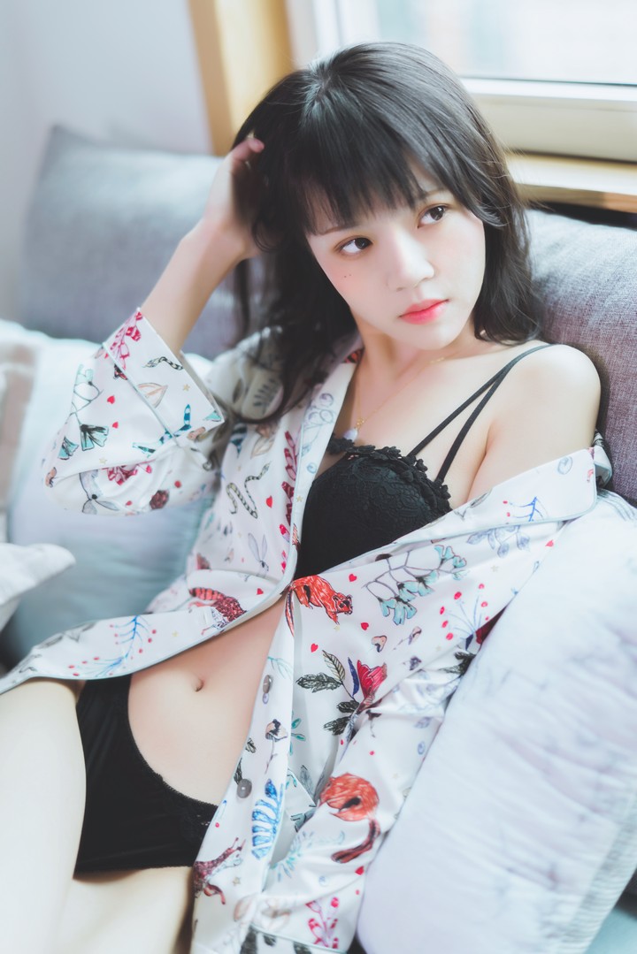 百万级别的博主之一桜桃喵体操服 满满的青春 - 趣萌堂-趣萌堂